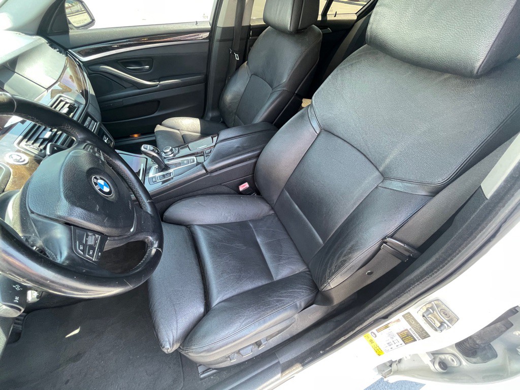 2011 BMW 5 Series Image 45