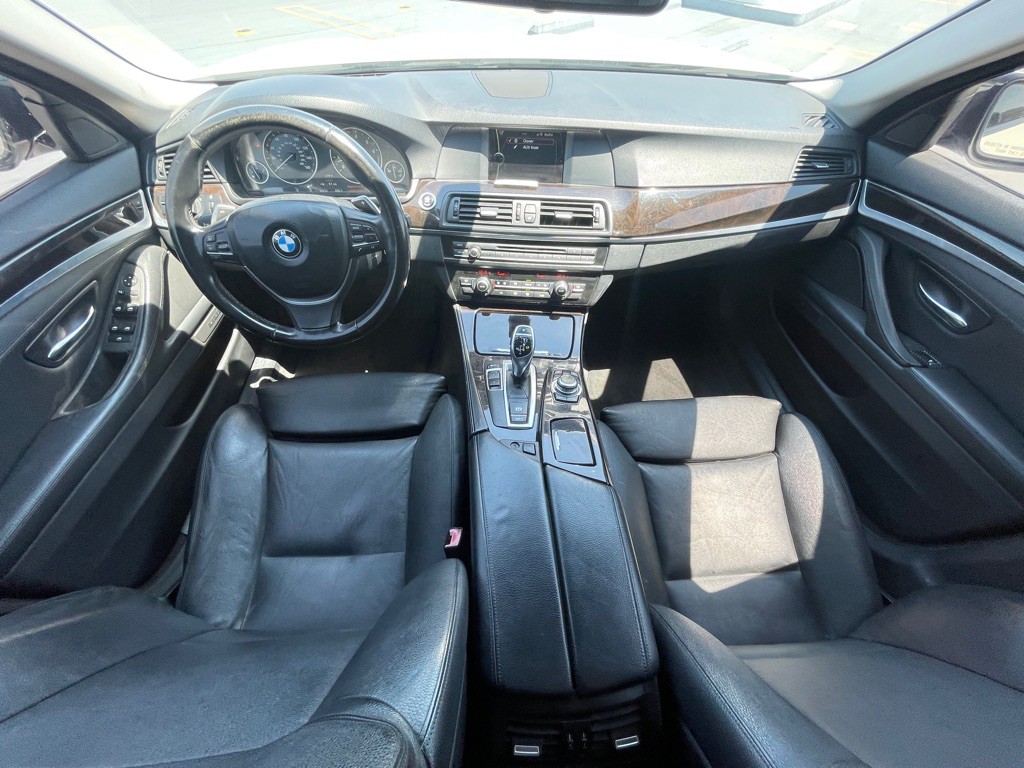 2011 BMW 5 Series Image 80