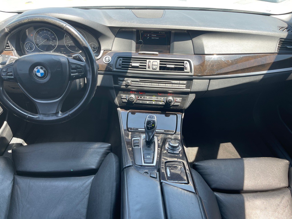2011 BMW 5 Series Image 82