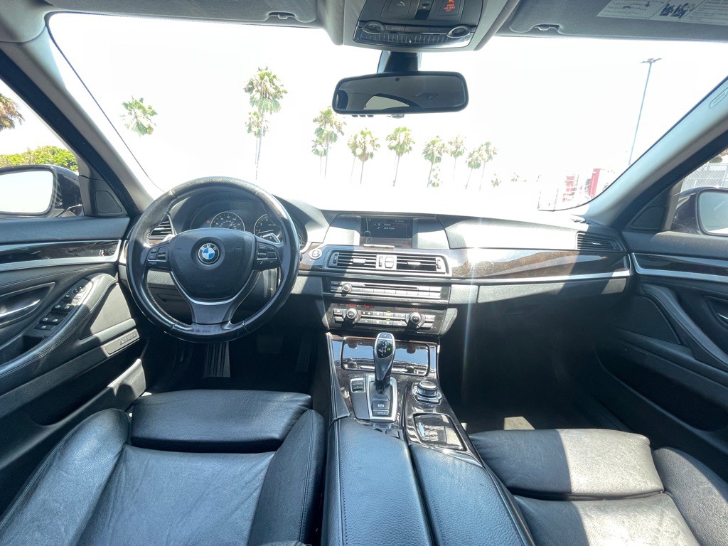 2011 BMW 5 Series Image 86