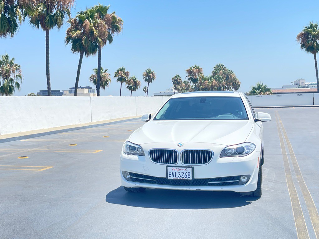 2011 BMW 5 Series Image 18