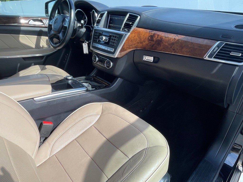 2014 Mercedes-Benz GL-Class Image 64