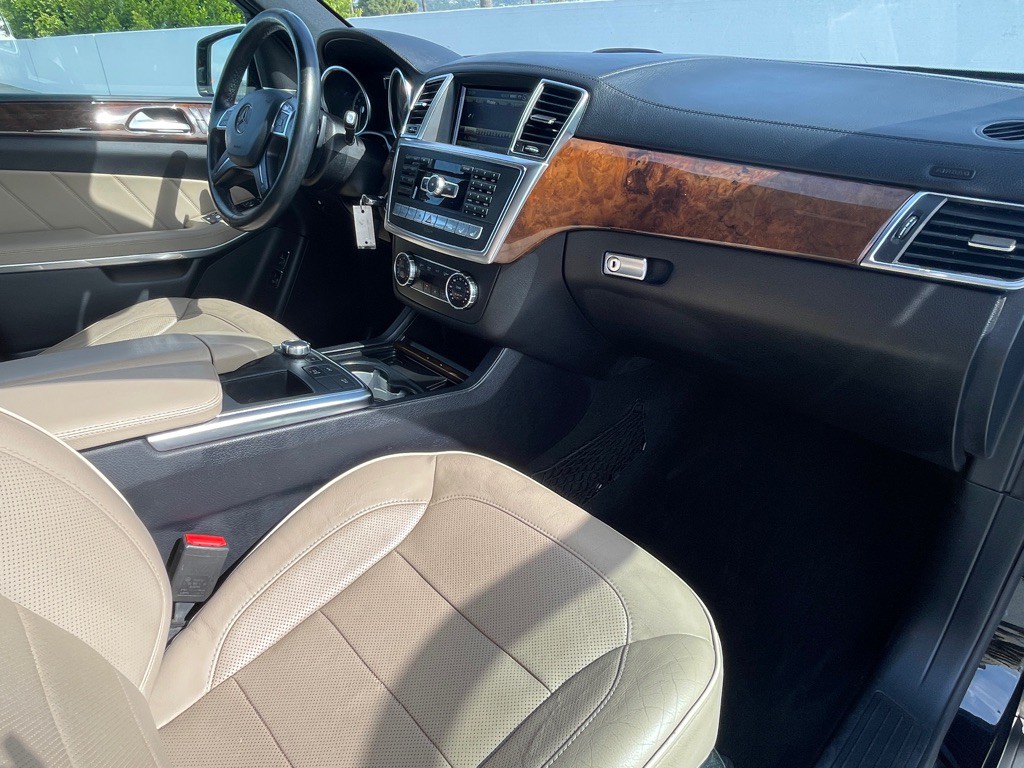 2014 Mercedes-Benz GL-Class Image 65