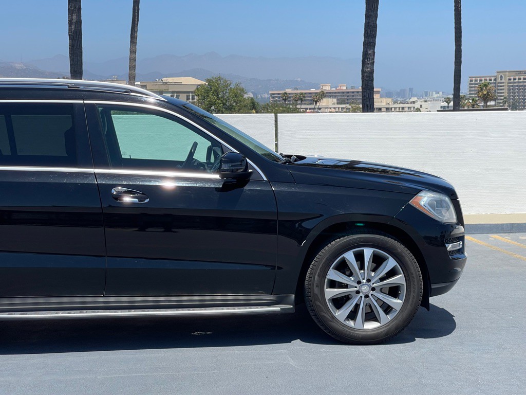2014 Mercedes-Benz GL-Class Image 25