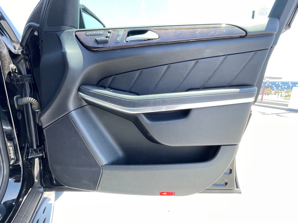 2014 Mercedes-Benz GL-Class Image 50