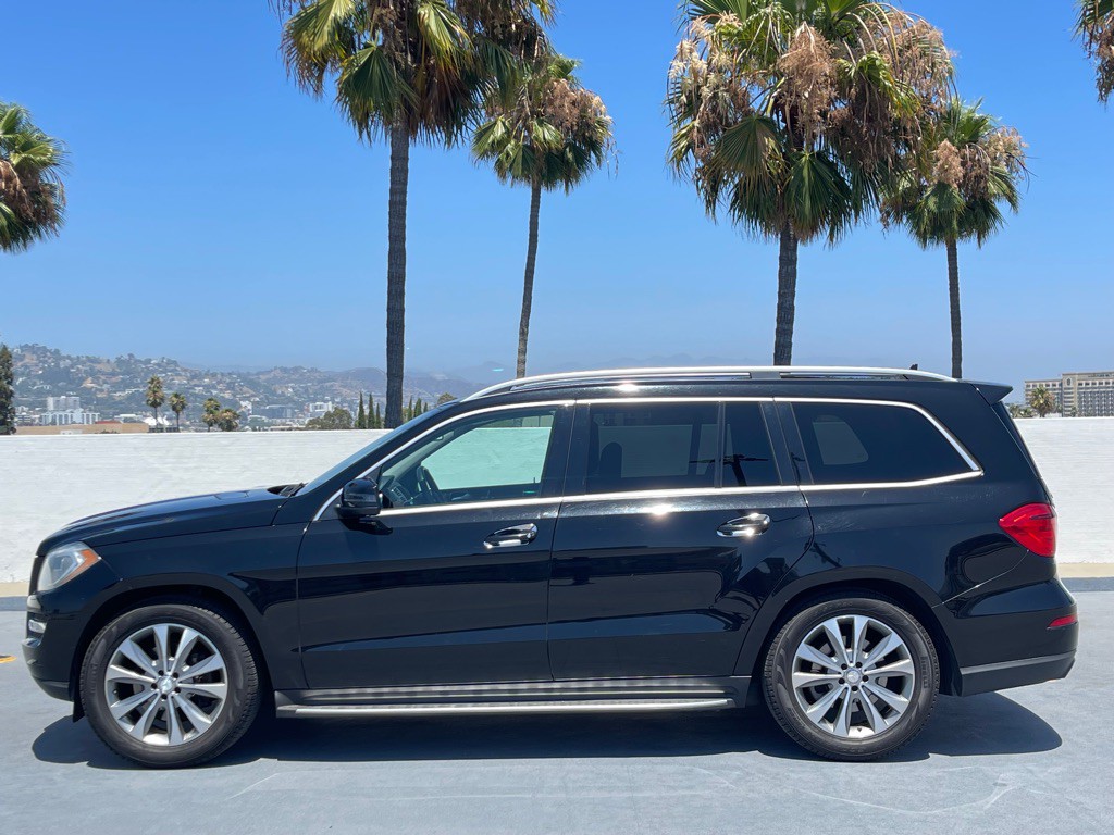 2014 Mercedes-Benz GL-Class Image 9
