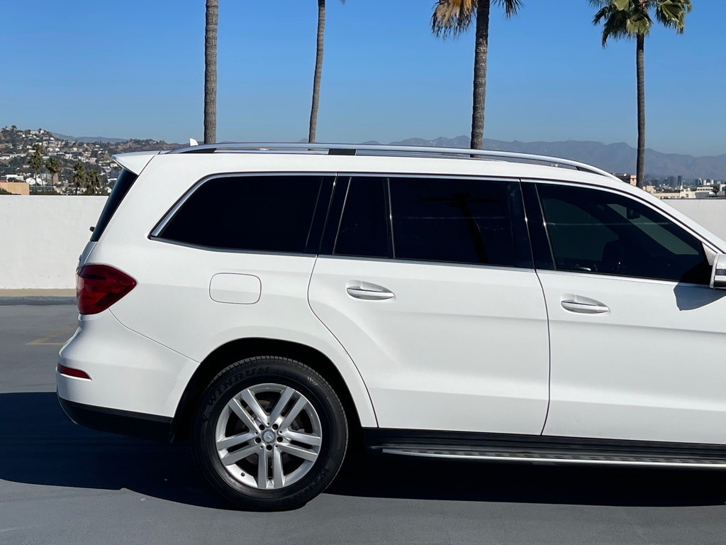 2016 Mercedes-Benz GL-Class Image 31