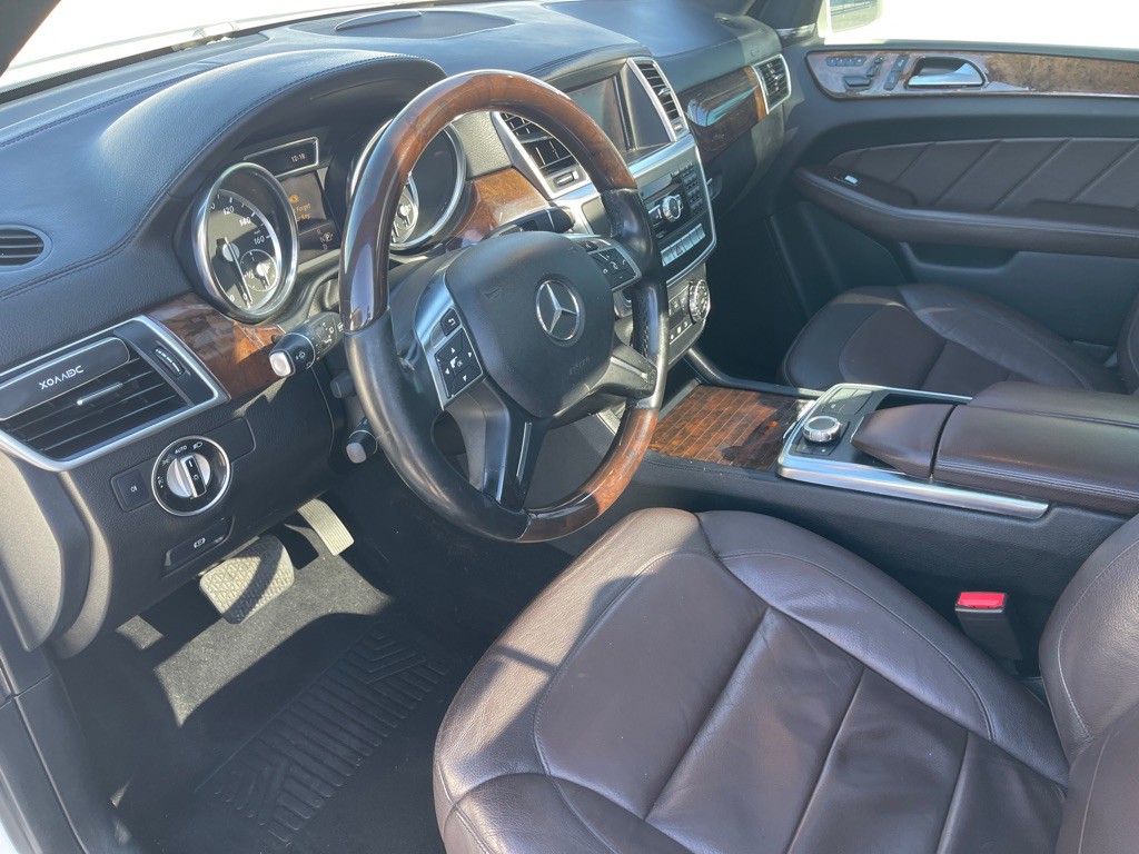 2016 Mercedes-Benz GL-Class Image 42