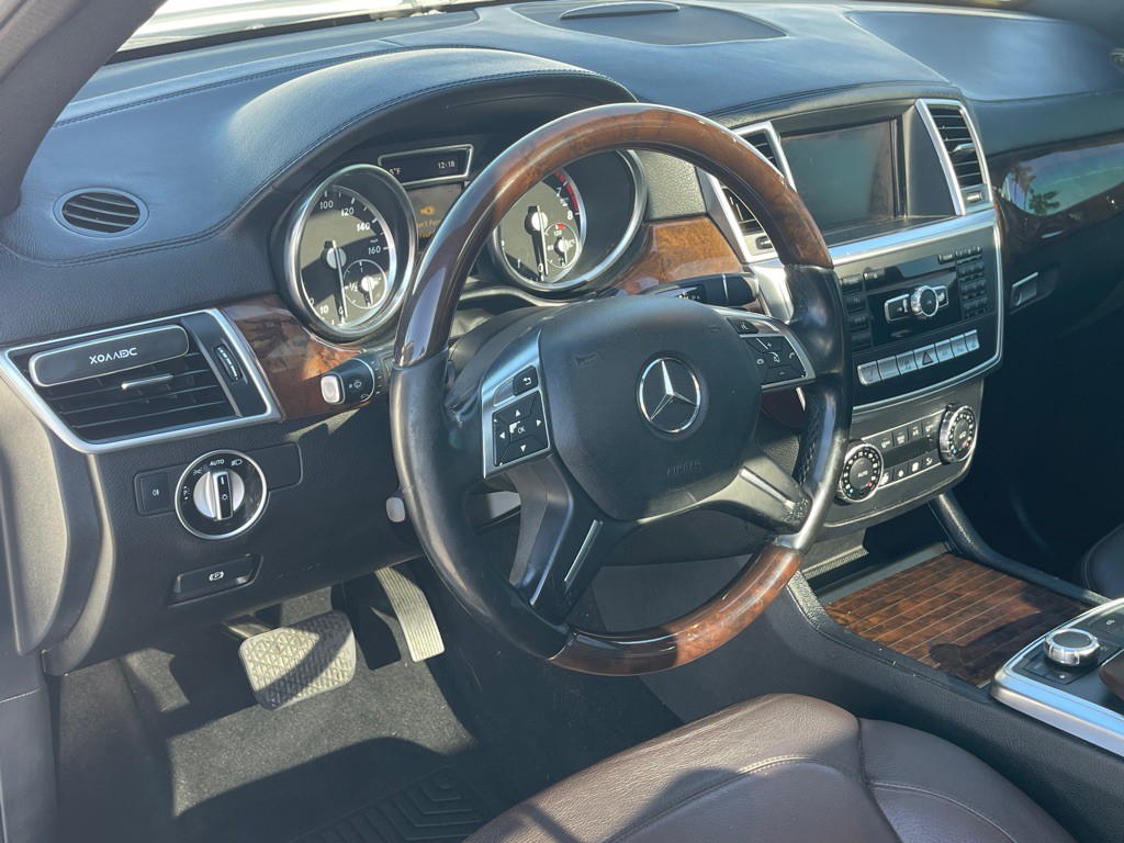 2016 Mercedes-Benz GL-Class Image 43