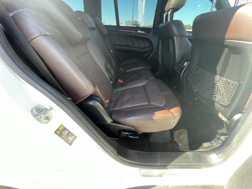 2016 Mercedes-Benz GL-Class Image 45
