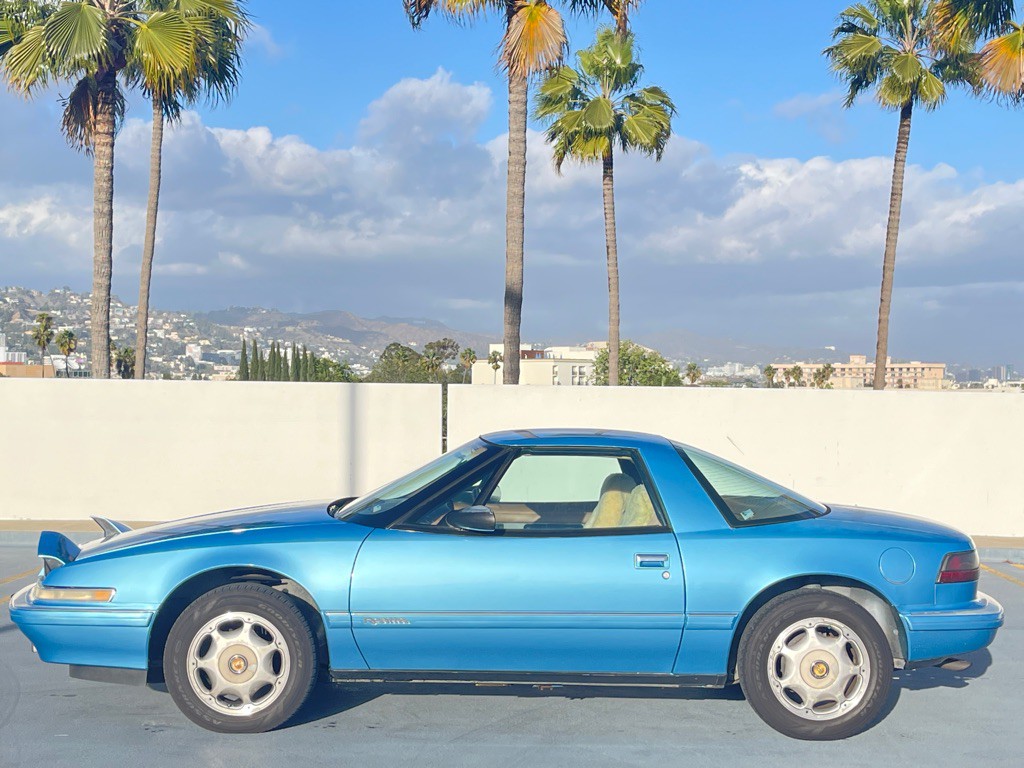 1991 Buick Reatta Image 7