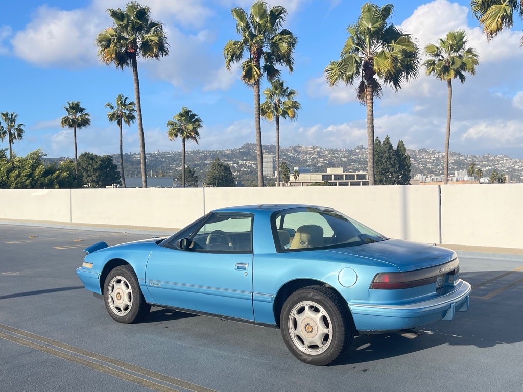 1991 Buick Reatta Image 14