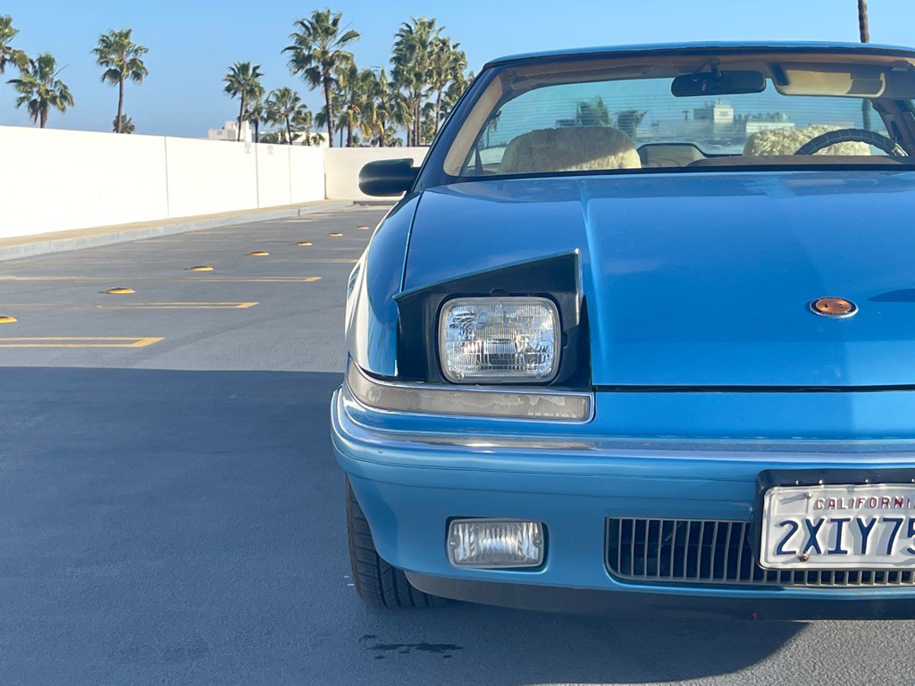 1991 Buick Reatta Image 20