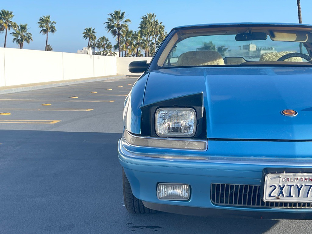 1991 Buick Reatta Image 22