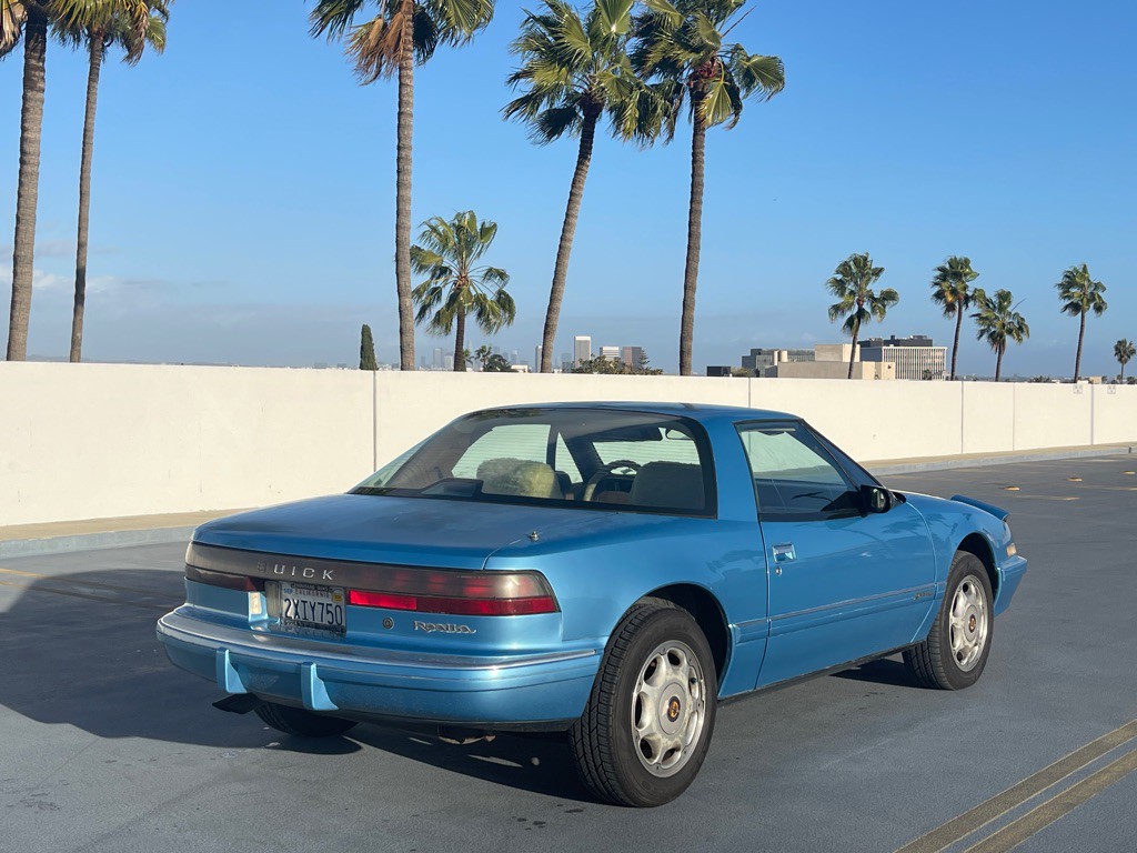 1991 Buick Reatta Image 33
