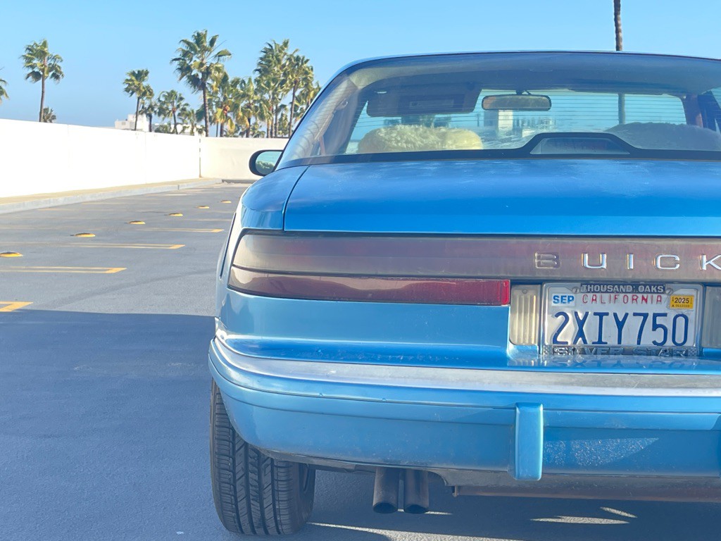 1991 Buick Reatta Image 41
