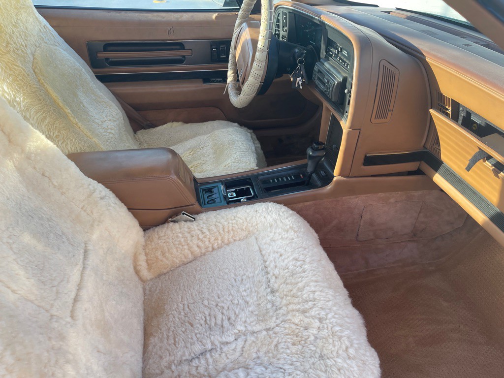 1991 Buick Reatta Image 64