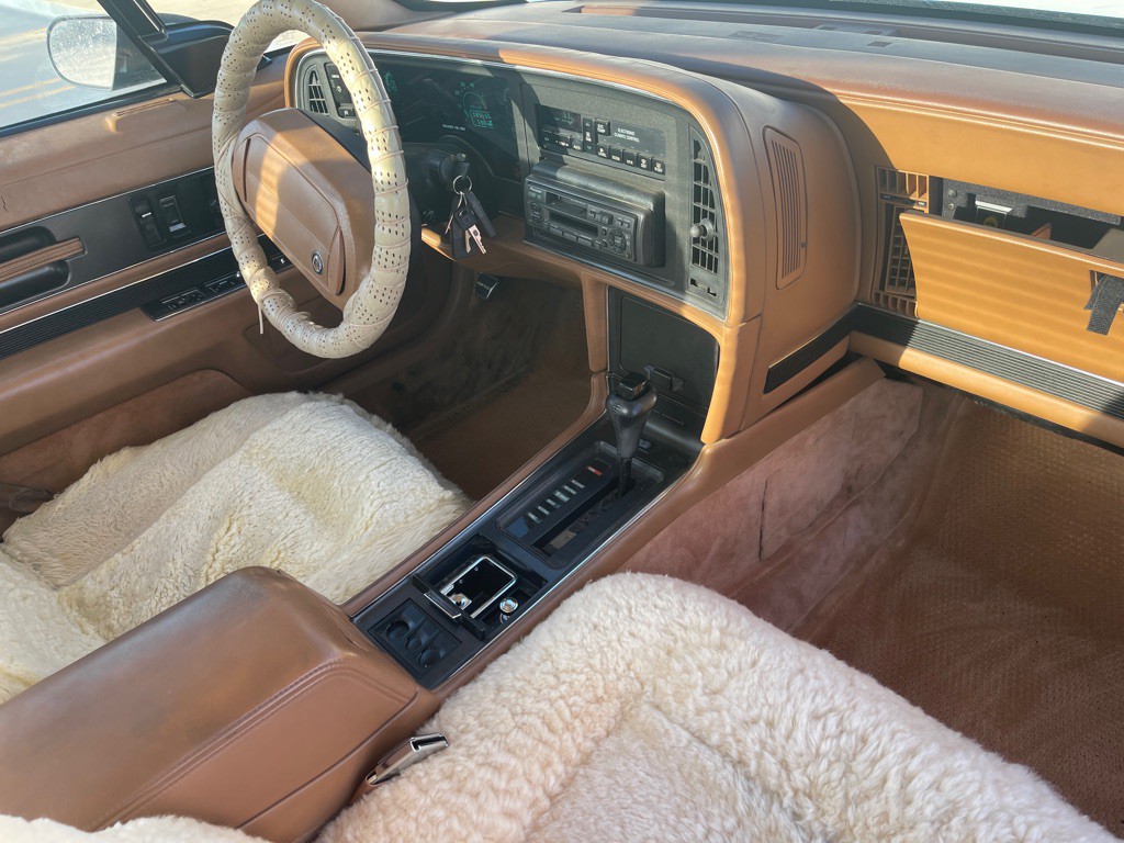 1991 Buick Reatta Image 69