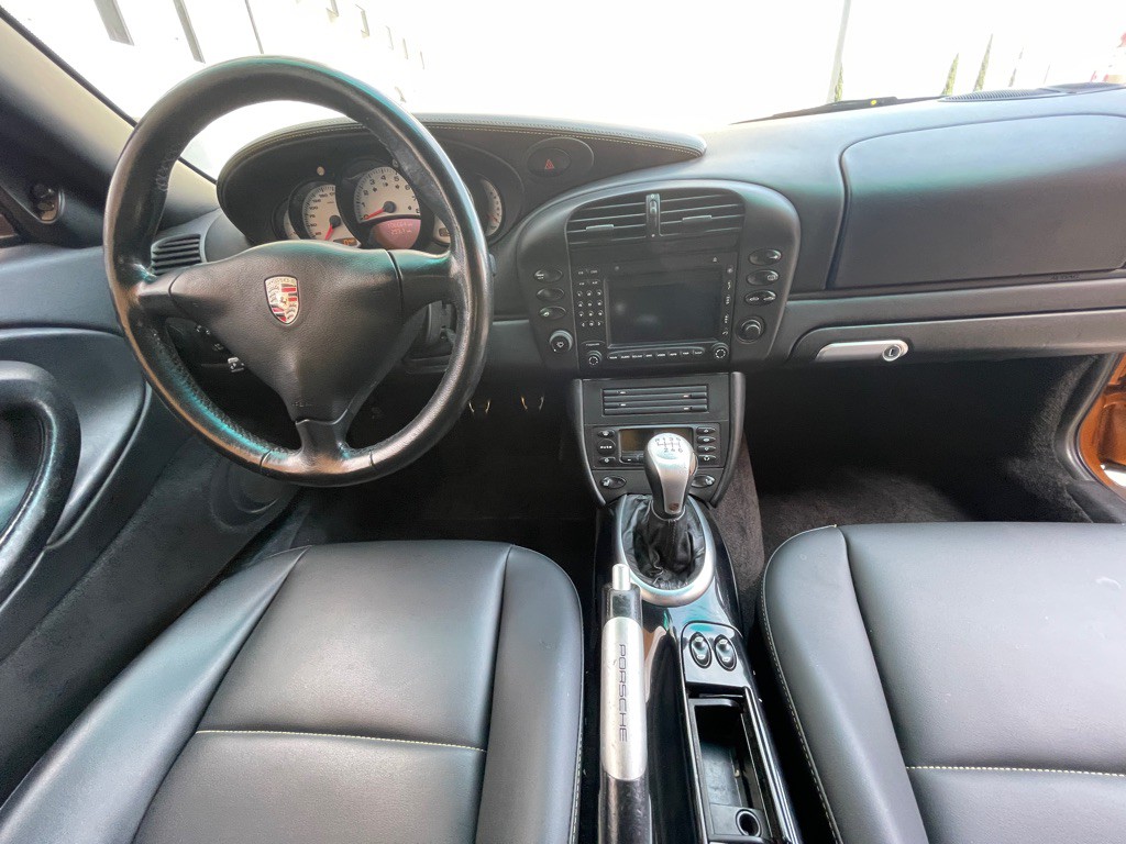 2003 Porsche 911 Image 5