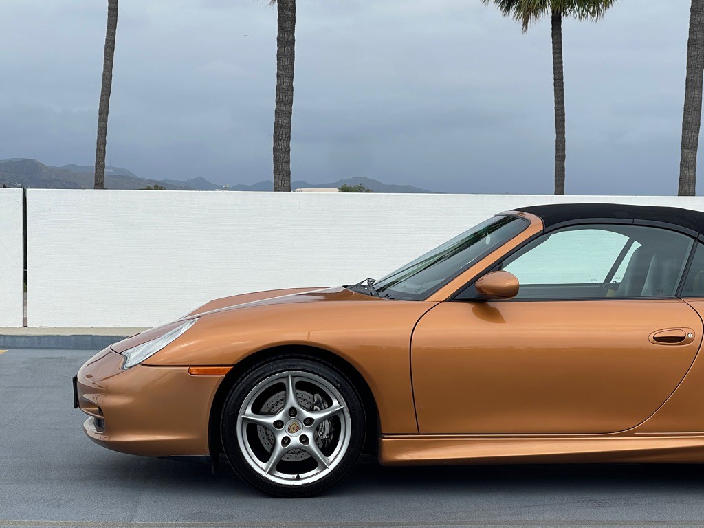 2003 Porsche 911 Image 10