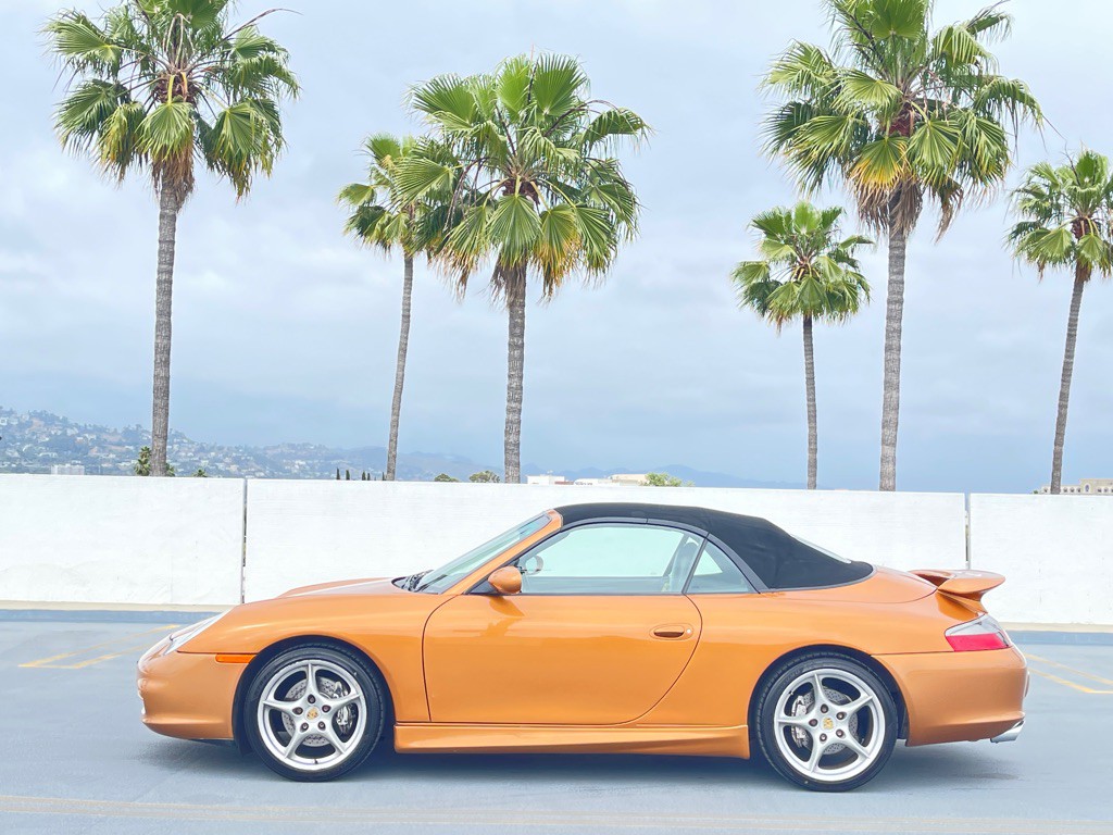 2003 Porsche 911 Image 18