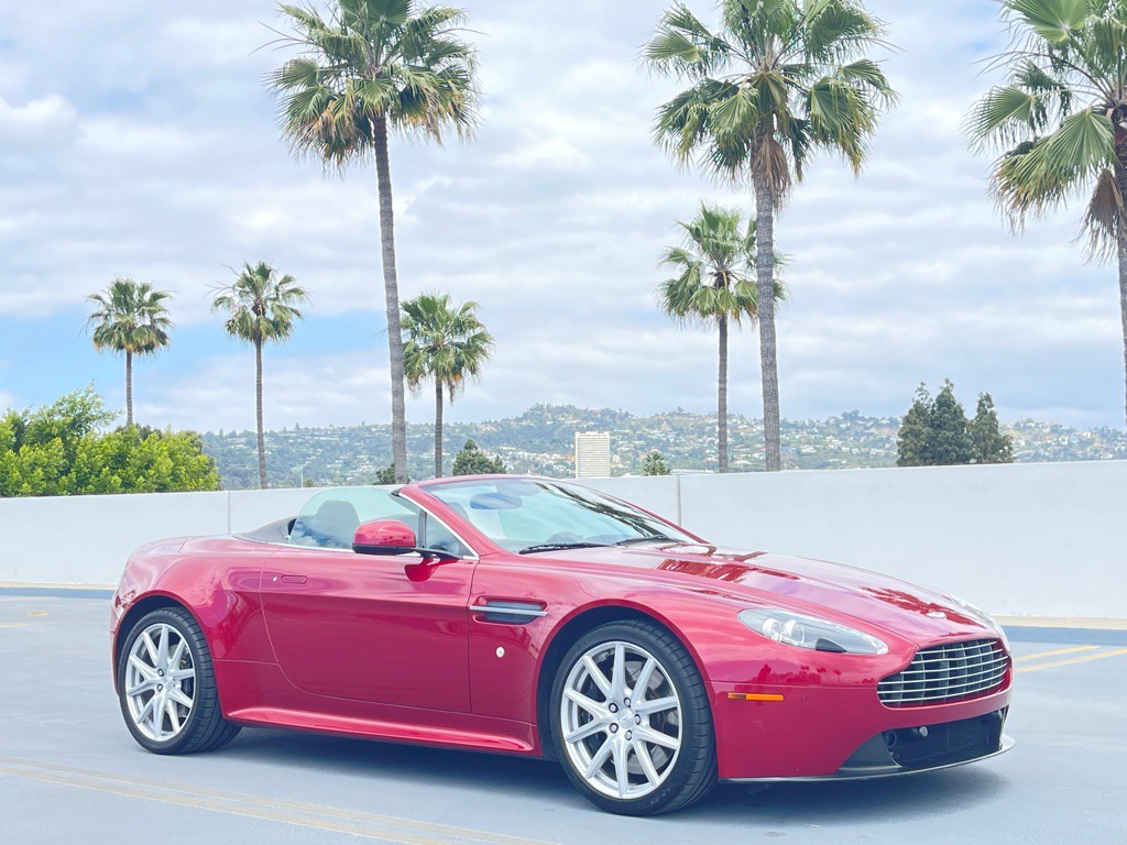 2011 Aston Martin V8 Image 55