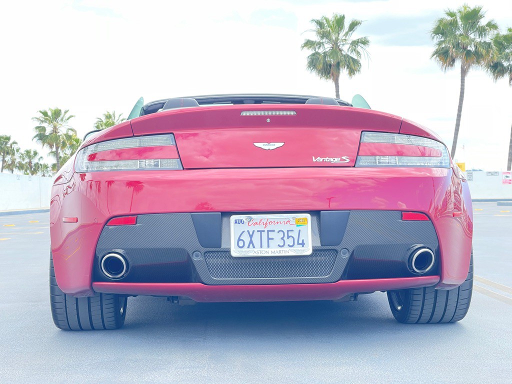 2011 Aston Martin V8 Image 65