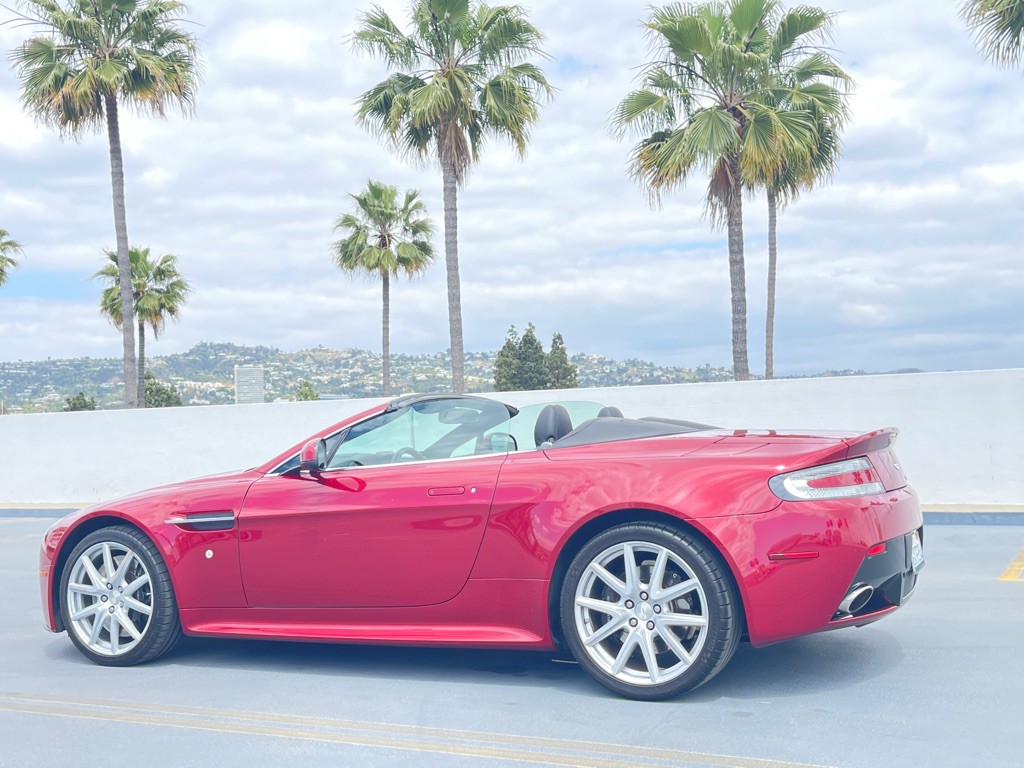 2011 Aston Martin V8 Image 68