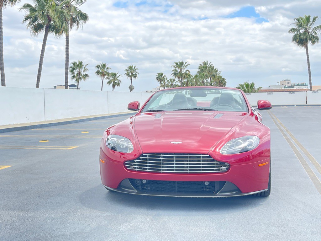2011 Aston Martin V8 Image 73