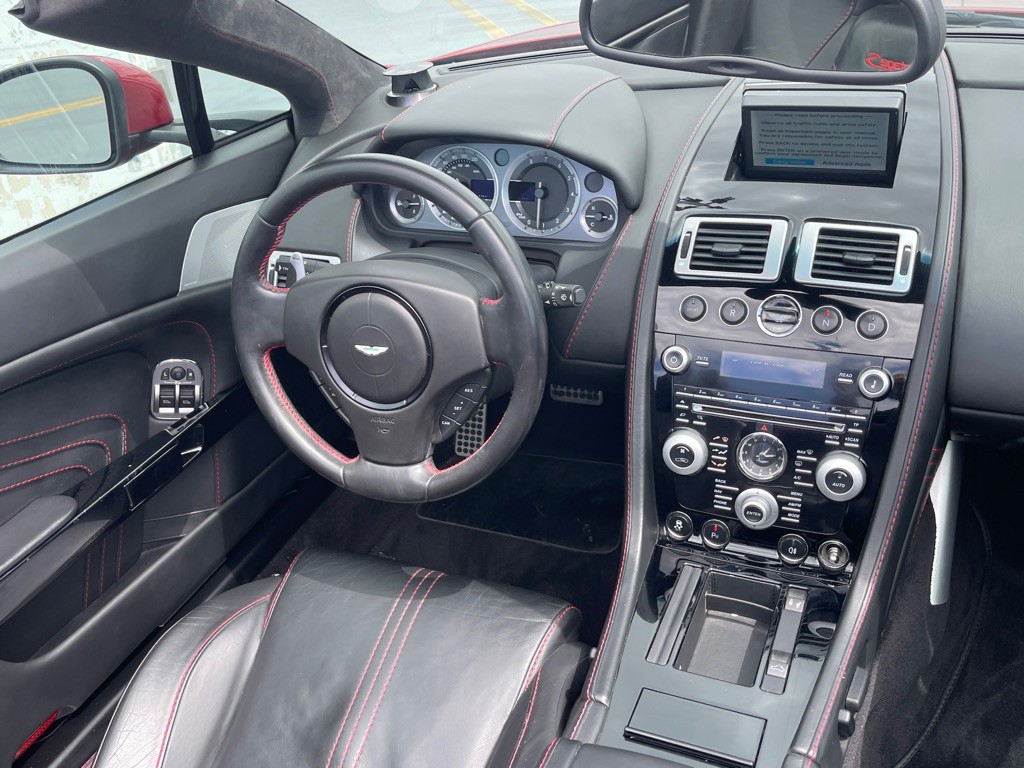 2011 Aston Martin V8 Image 104