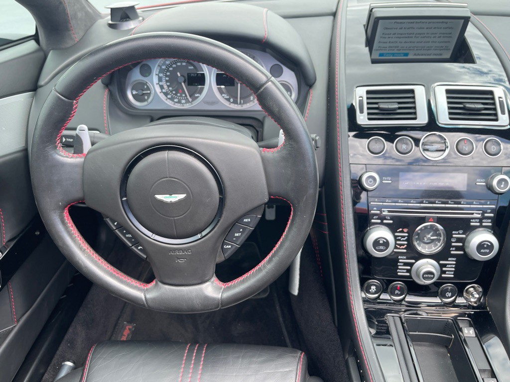 2011 Aston Martin V8 Image 117