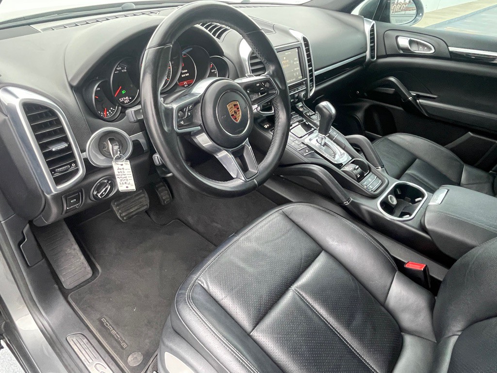 2016 Porsche Cayenne Image 5