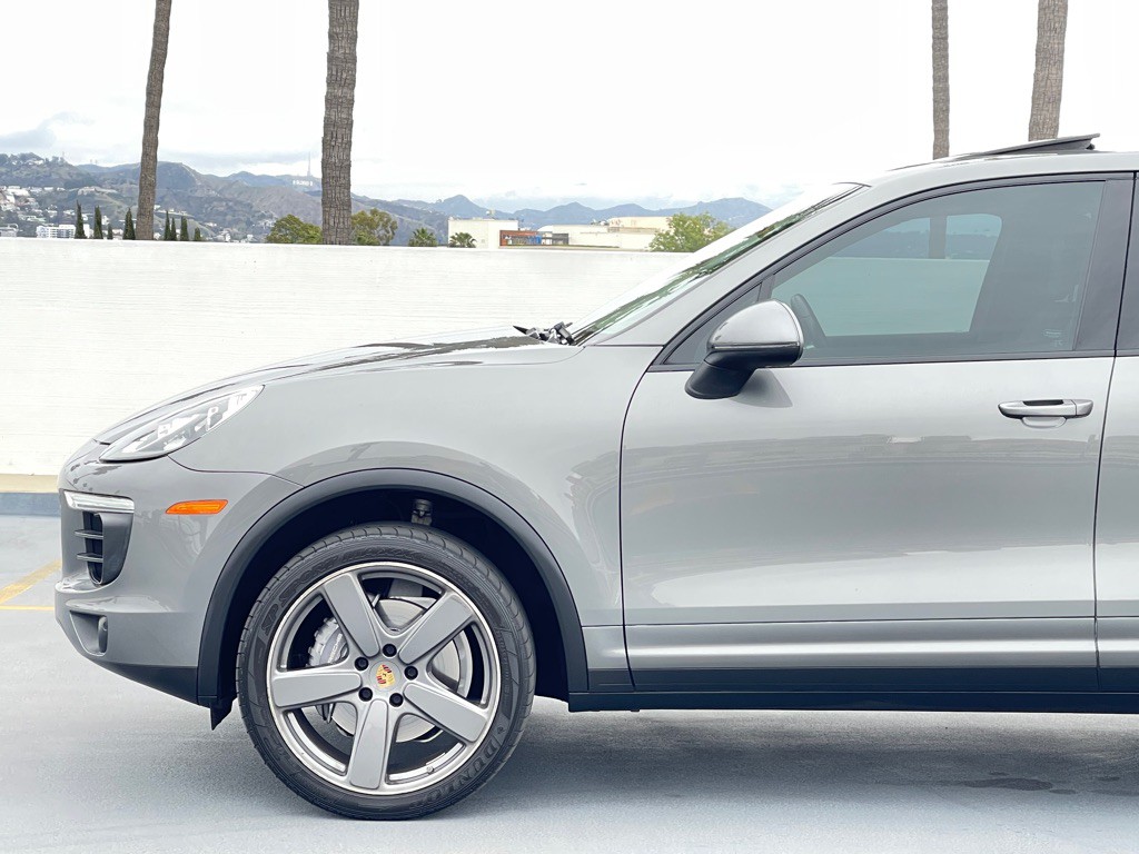 2016 Porsche Cayenne Image 7
