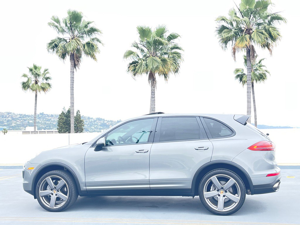 2016 Porsche Cayenne Image 11
