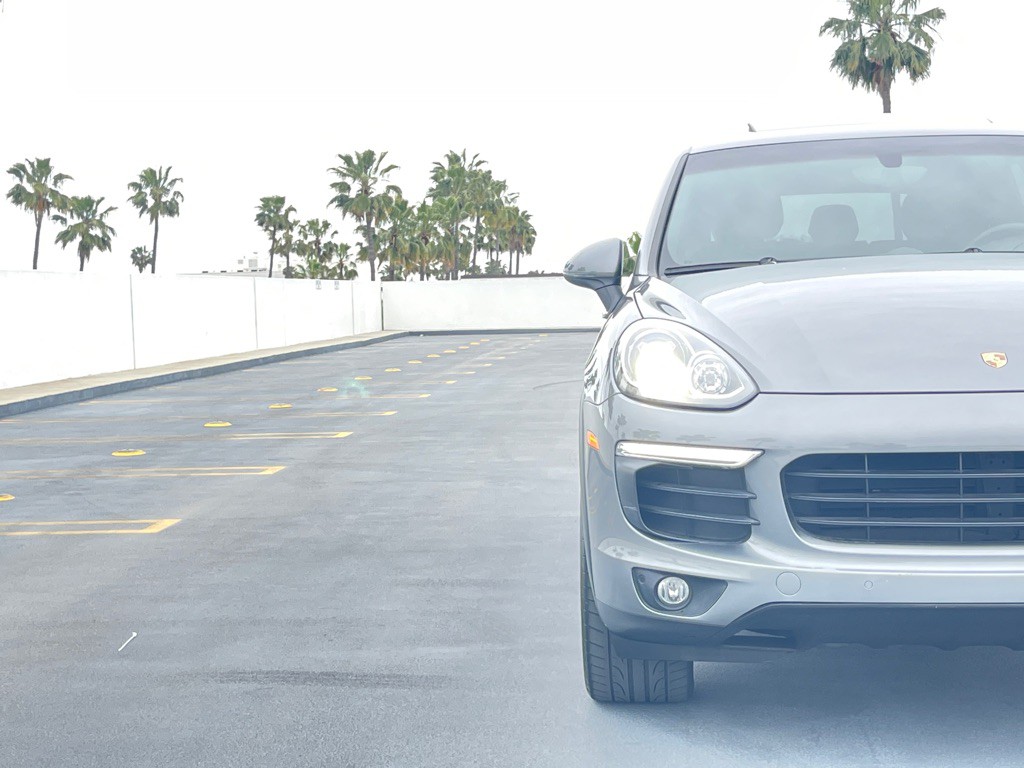 2016 Porsche Cayenne Image 18