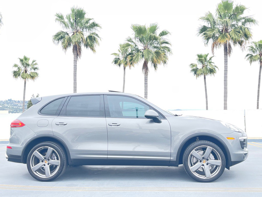 2016 Porsche Cayenne Image 26