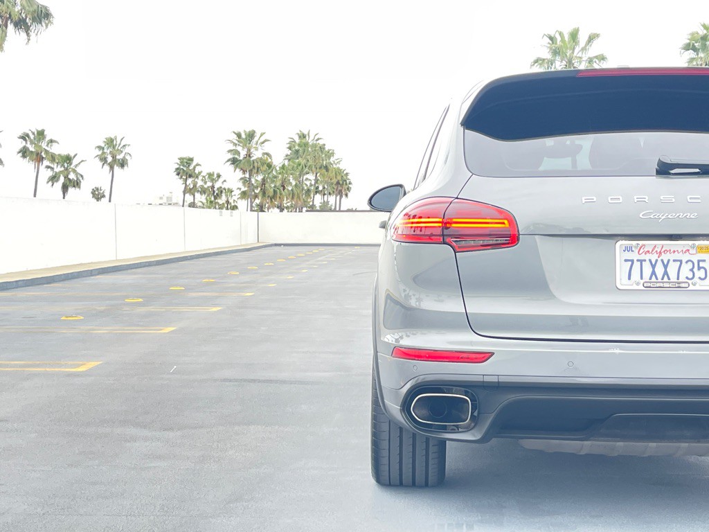 2016 Porsche Cayenne Image 36