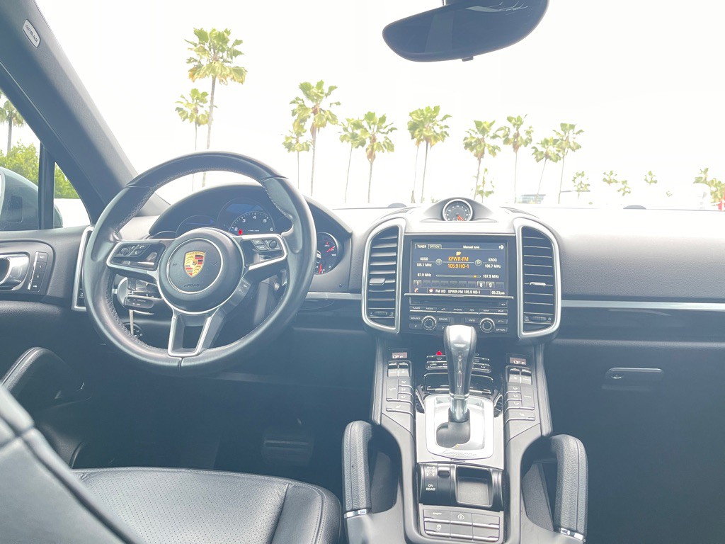 2016 Porsche Cayenne Image 60