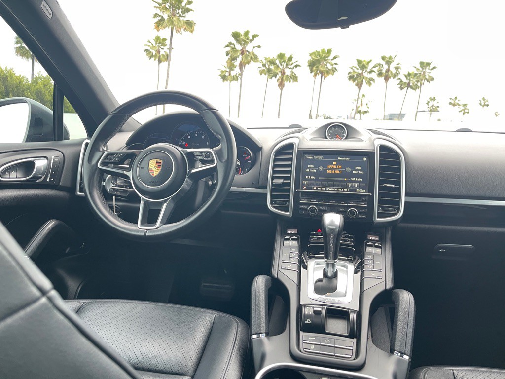 2016 Porsche Cayenne Image 61