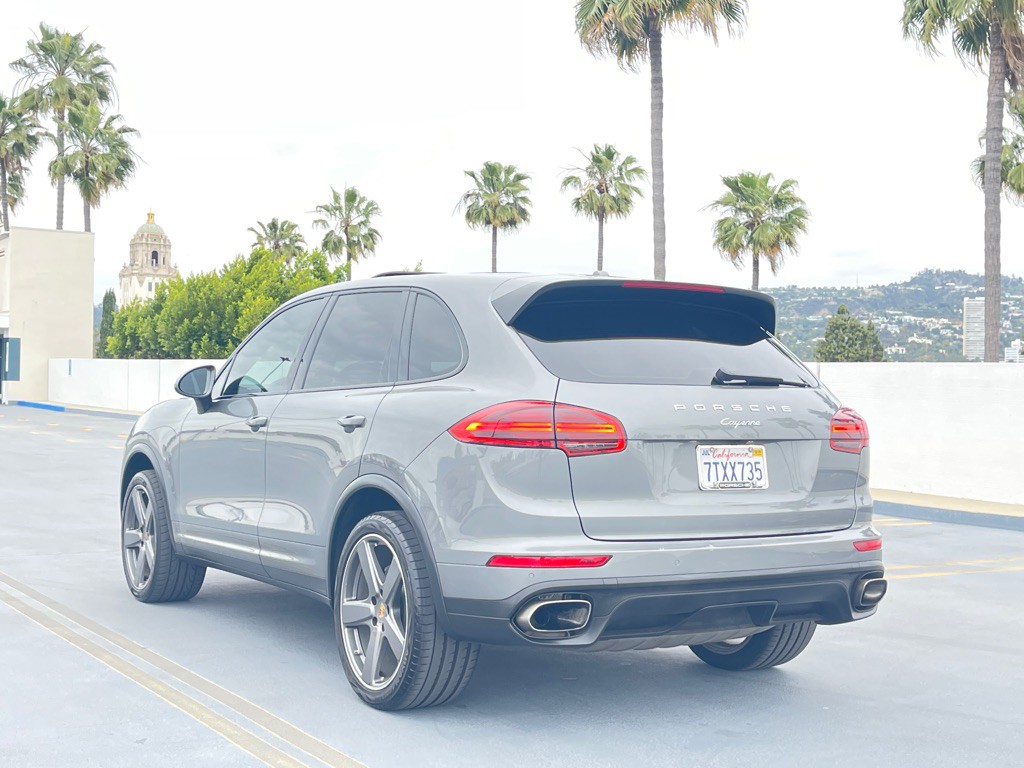 2016 Porsche Cayenne Image 4
