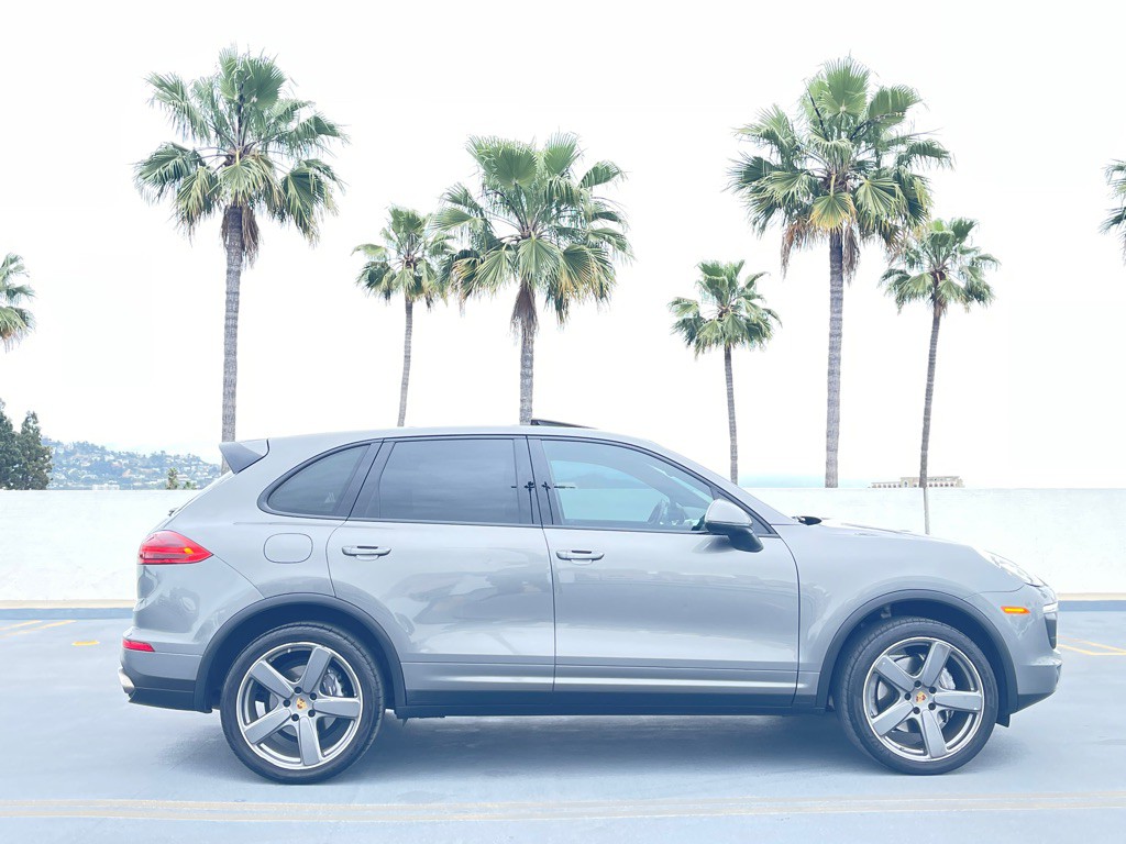 2016 Porsche Cayenne Image 3