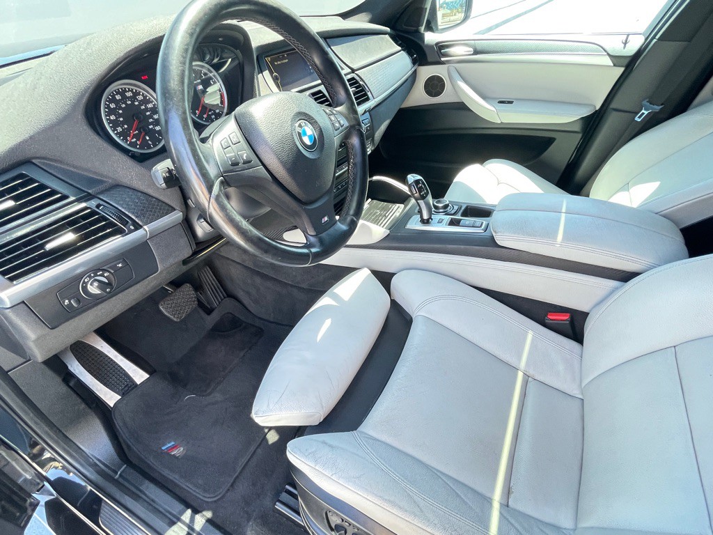 2014 BMW X6 Image 45