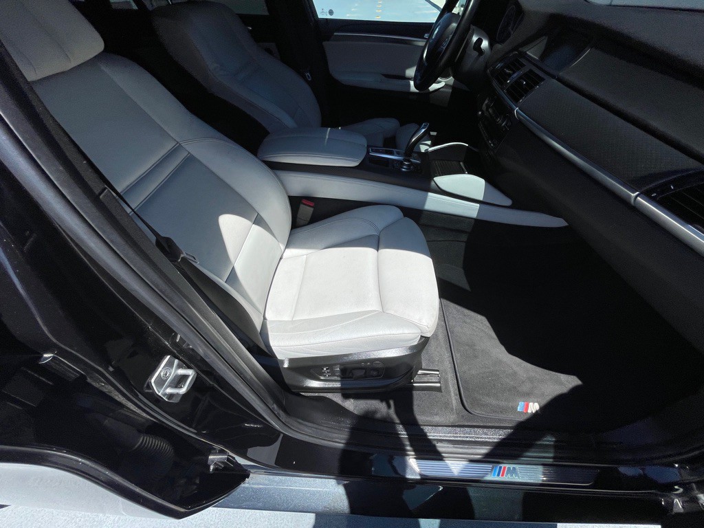 2014 BMW X6 Image 56