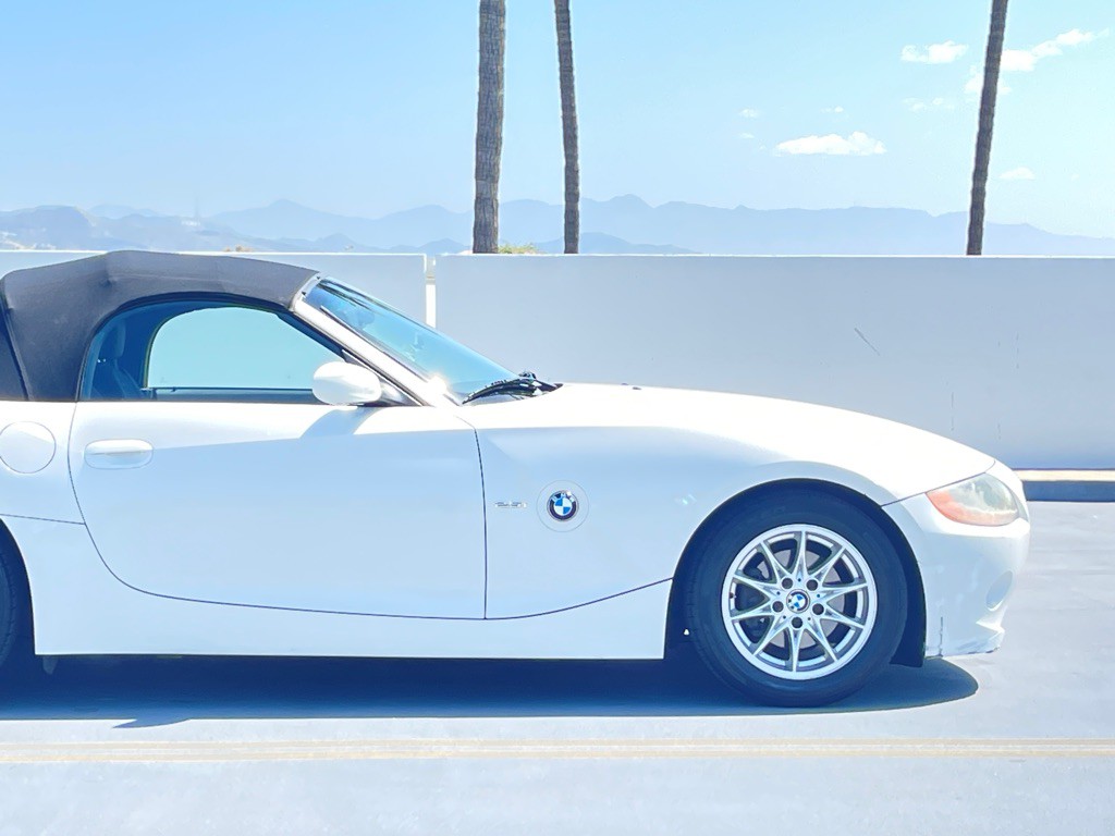 2003 BMW Z4 Image 24