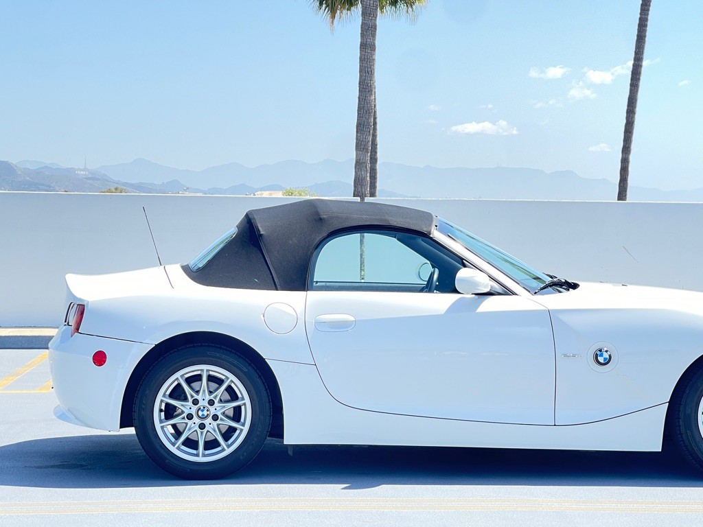 2003 BMW Z4 Image 25