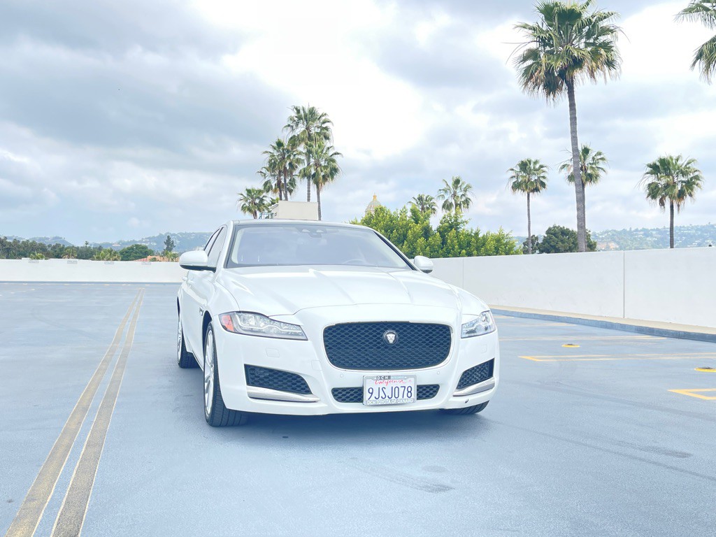 2018 Jaguar XF Image 23