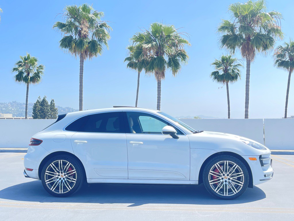 2017 Porsche Macan Image 4