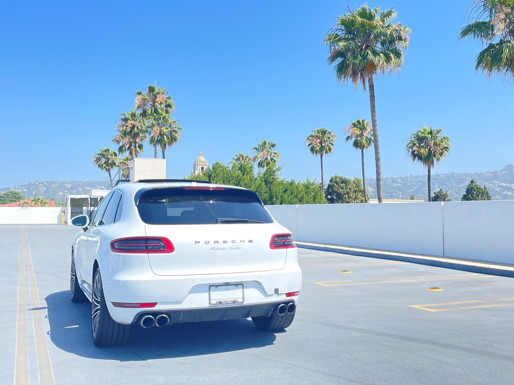 2017 Porsche Macan Image 8