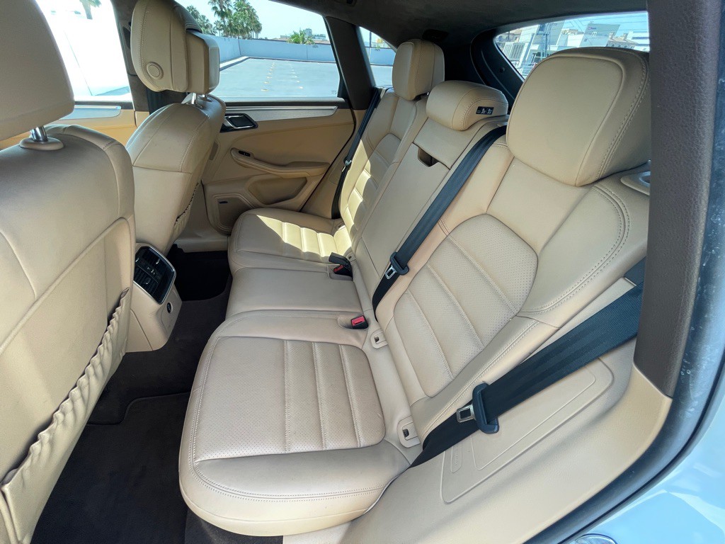 2017 Porsche Macan Image 62