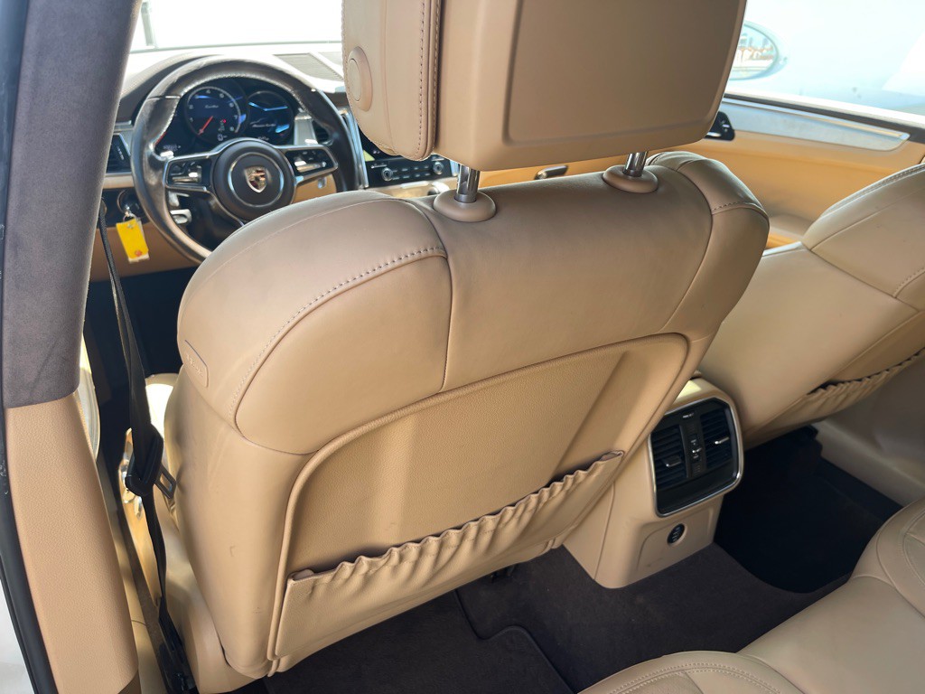 2017 Porsche Macan Image 67